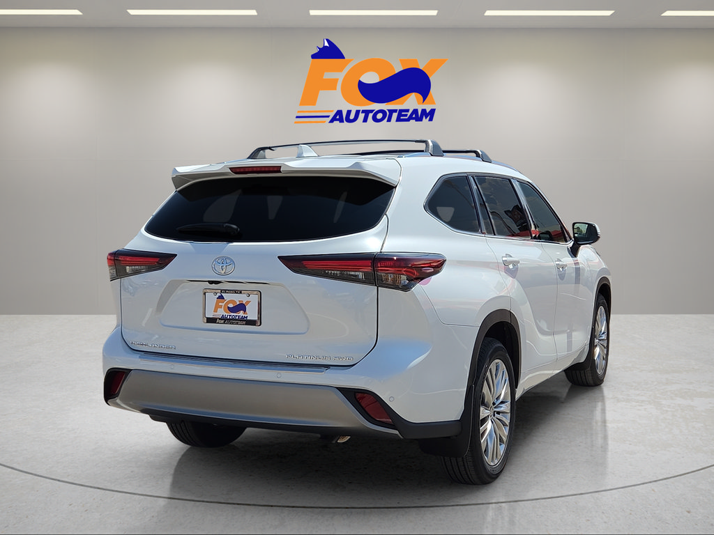 New 2026 Toyota Highlander Platinum AWD/4WD image 4
