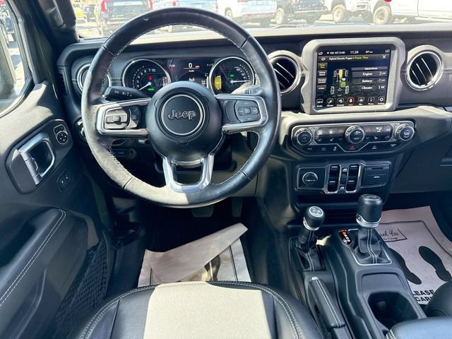 Used 2023 Jeep Wrangler Unlimited Sahara w/ Cold Weather Group AWD/4WD image 14