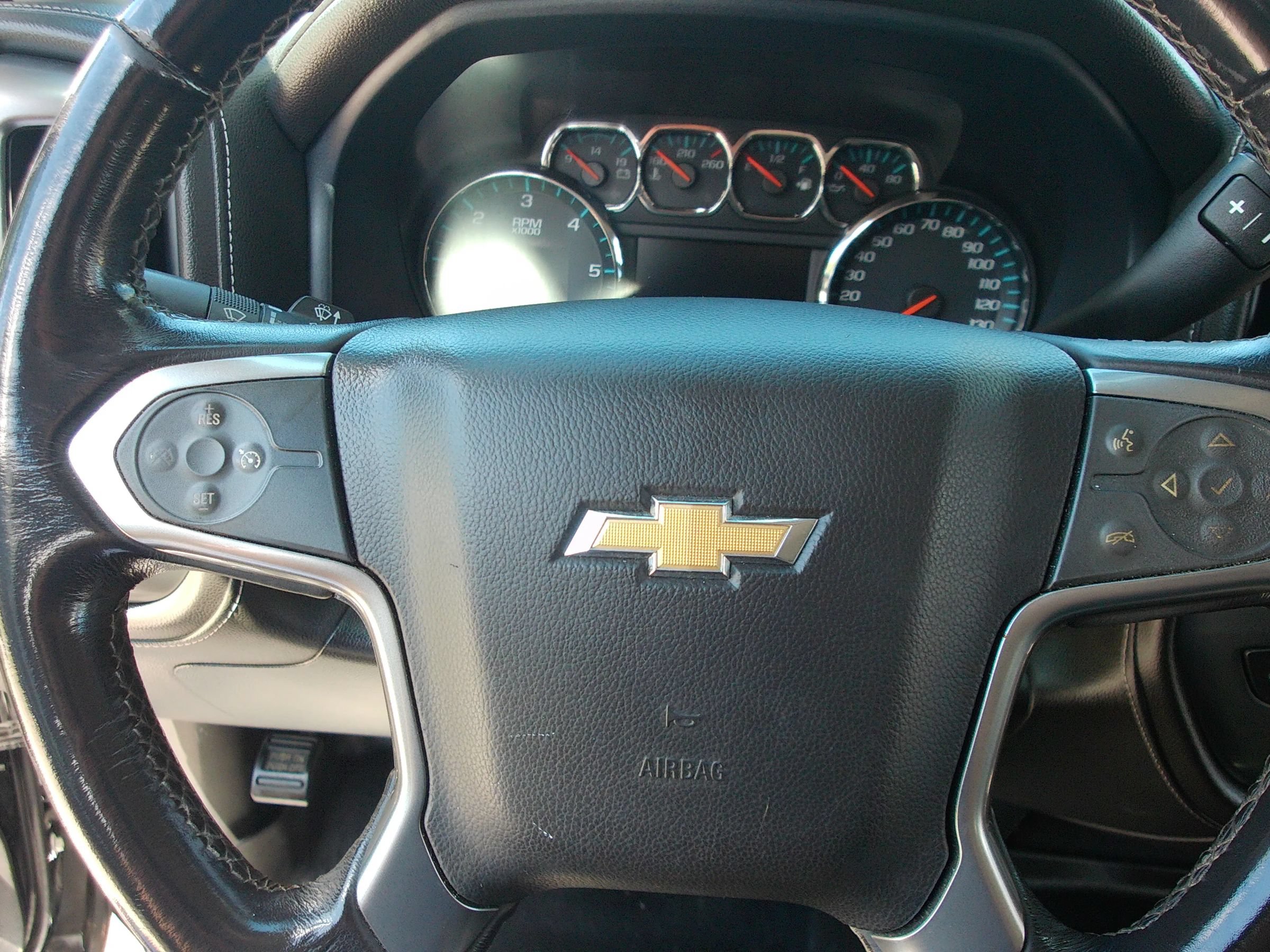 Used 2018 Chevrolet Silverado 1500 LTZ RWD image 15
