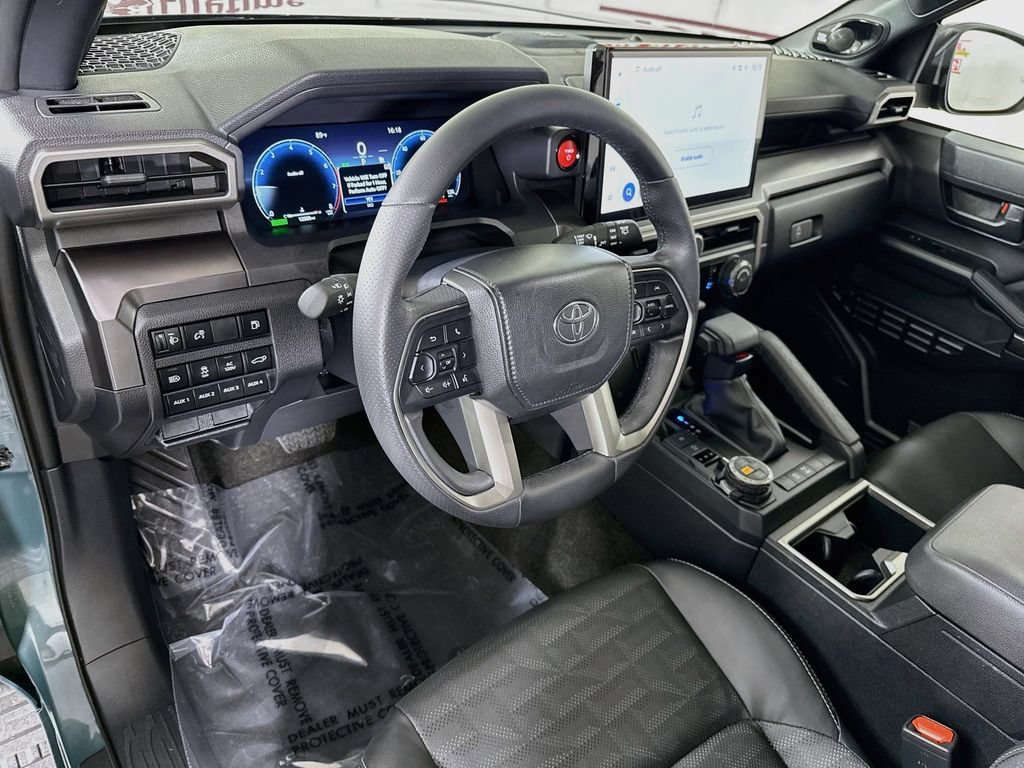 Certified 2025 Toyota 4Runner TRD Off-Road Premium AWD/4WD image 21