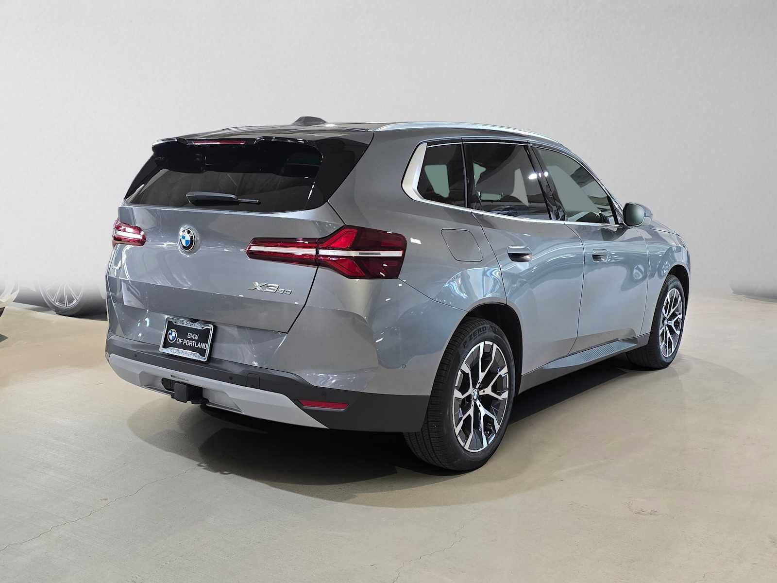 Used 2026 BMW X3 xDrive30i w/ Convenience Package AWD/4WD image 3