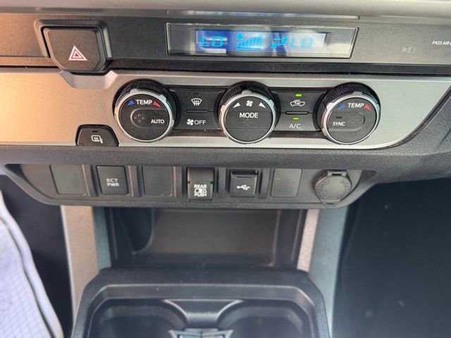 Used 2022 Toyota Tacoma SR5 RWD image 18