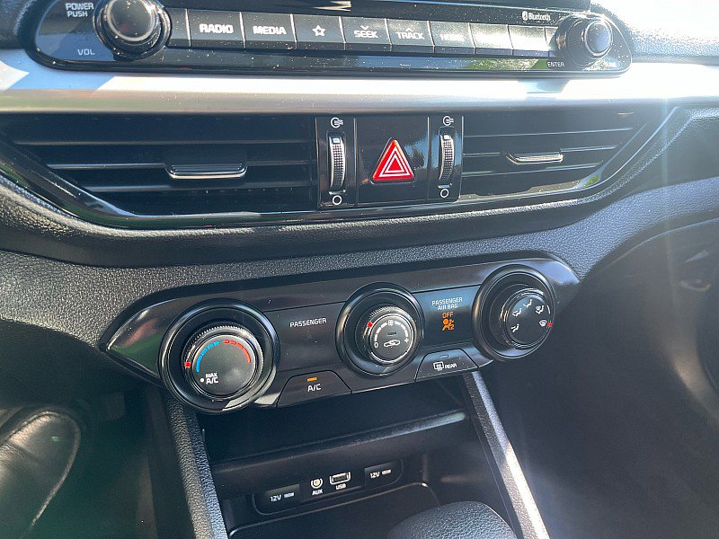 Used 2020 Kia Forte LXS FWD image 25