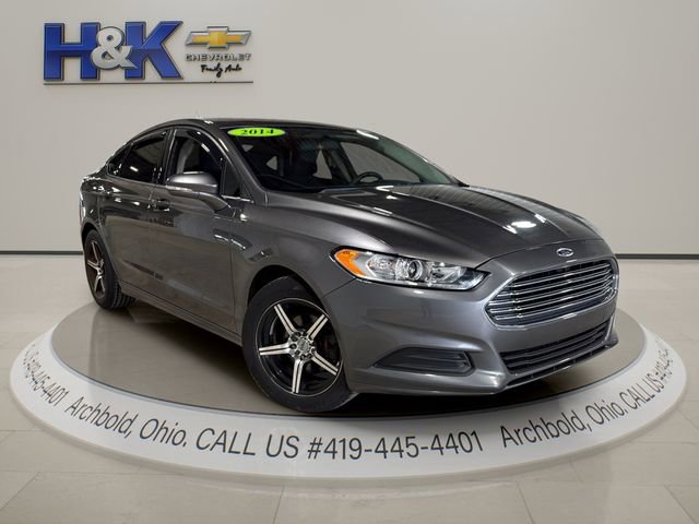 Used 2014 Ford Fusion SE image 1