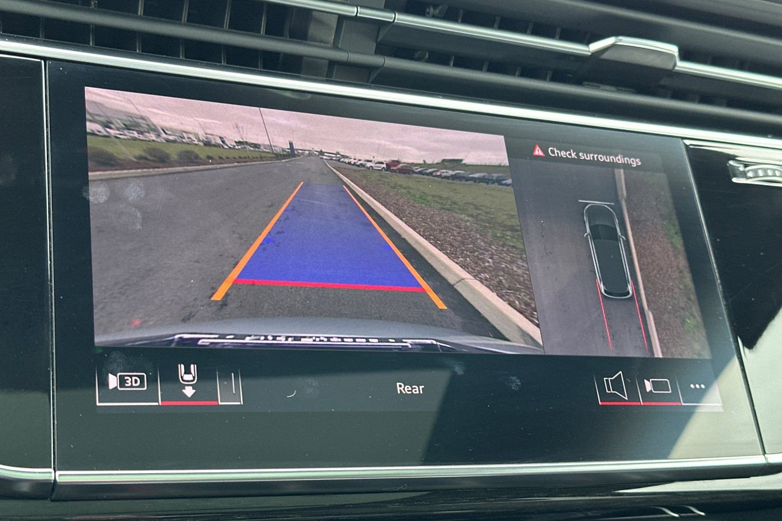 Used 2025 Audi Q7 3.0T Premium Plus image 24