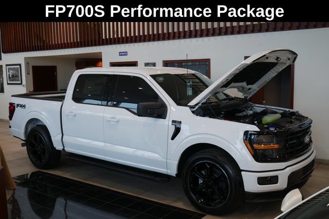 New 2025 Ford F150 XLT w/ Equipment Group 301A Standard