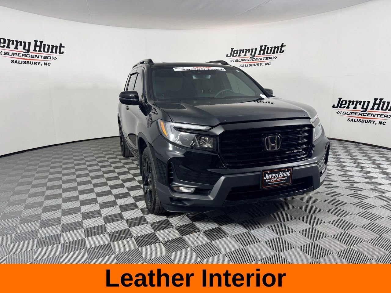 Used 2025 Honda Passport Black Edition image 6