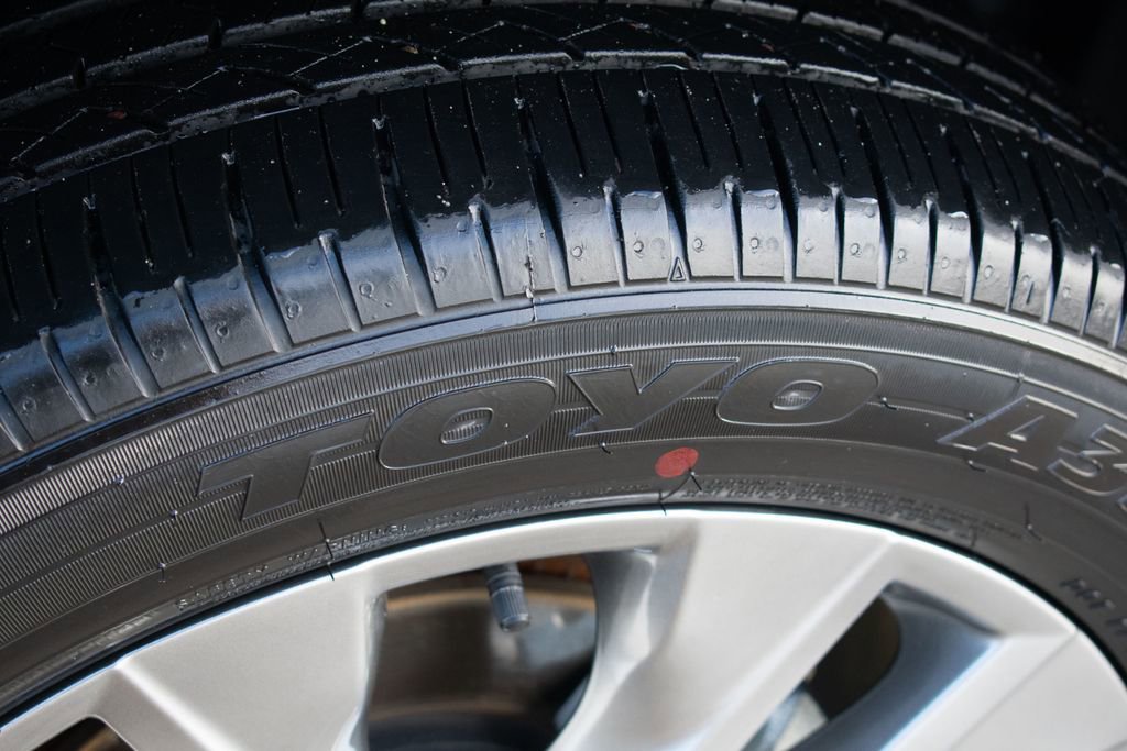 Used 2025 Toyota RAV4 XLE Premium image 30