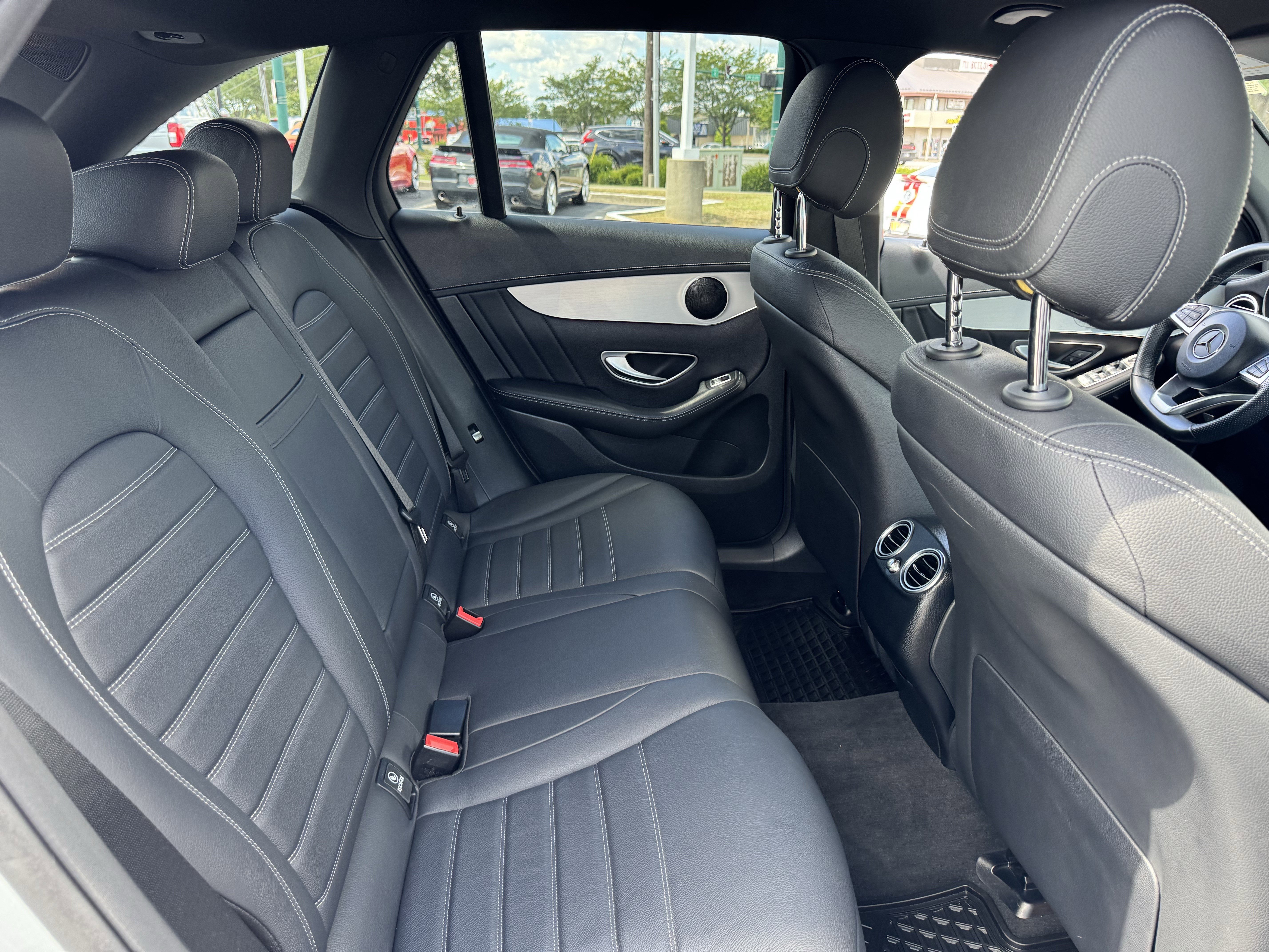 Used 2018 Mercedes-Benz GLC 43 AMG 4MATIC image 35
