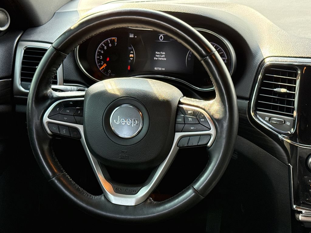 Used 2022 Jeep Grand Cherokee Laredo X AWD/4WD image 13