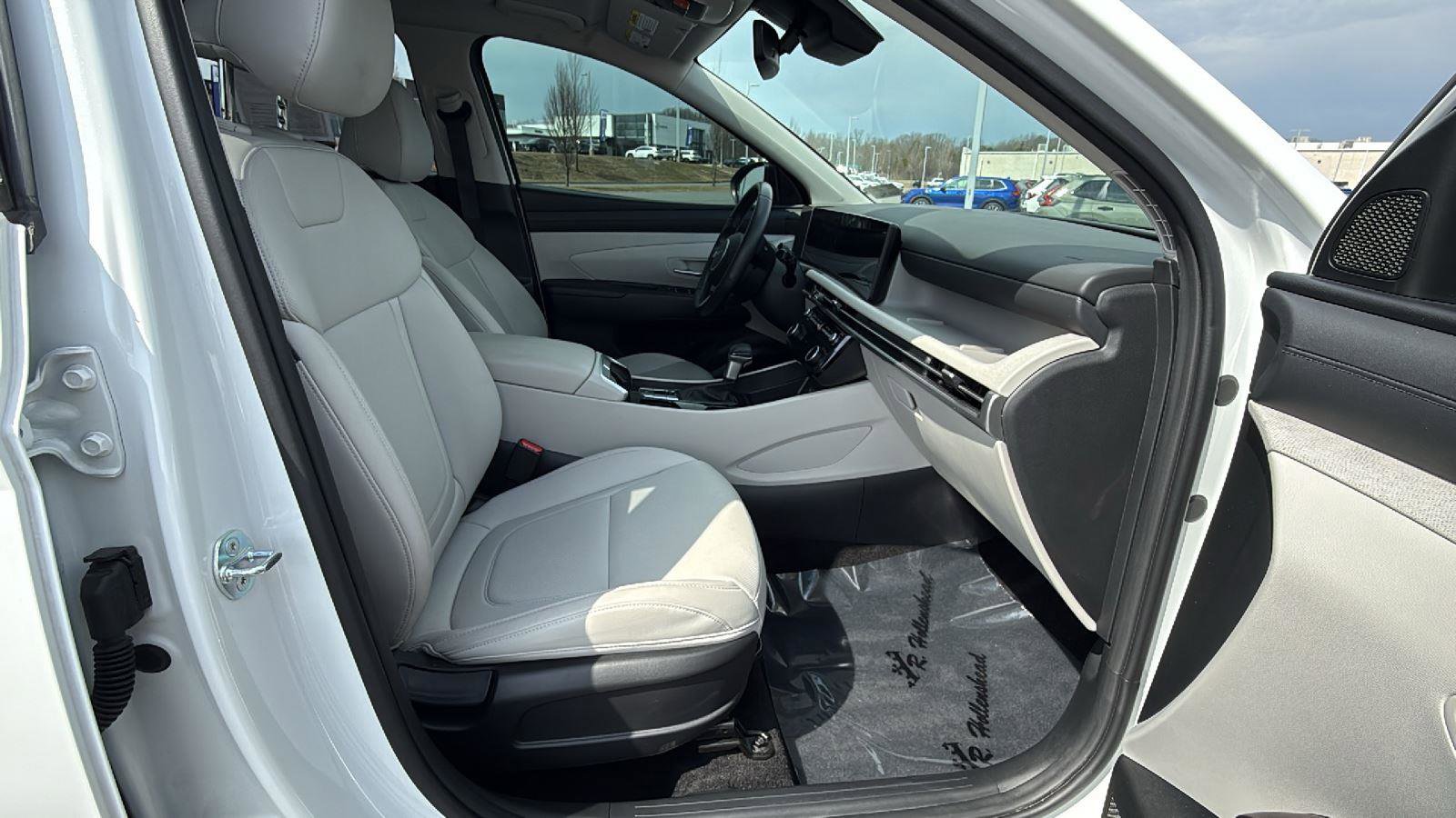 Used 2025 Hyundai Tucson SEL image 18