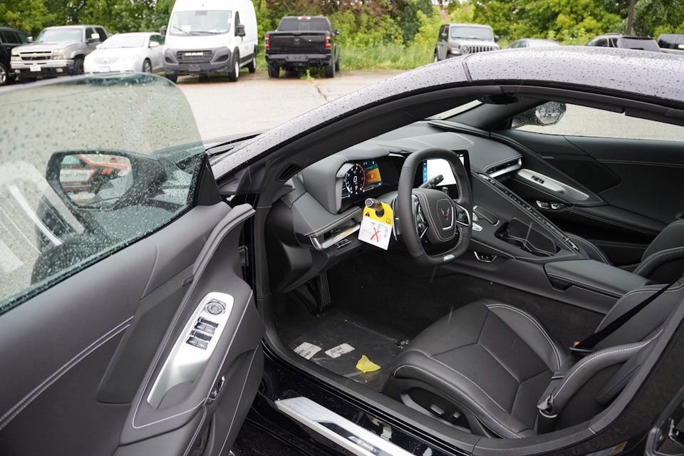 New 2025 Chevrolet Corvette E-Ray w/ LPO, Roadside Safety Package image 17