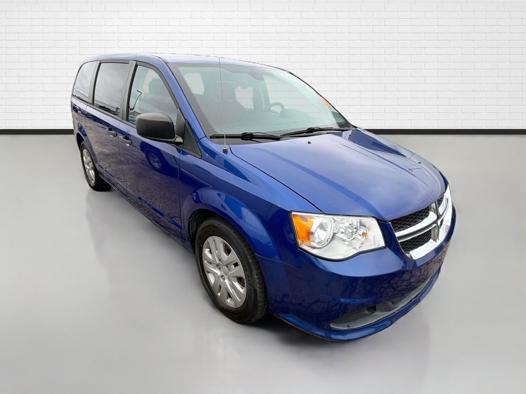 Used 2019 Dodge Grand Caravan SE w/ UConnect Hands-Free Group FWD image 1