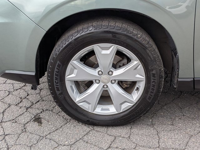 Used 2015 Subaru Forester 2.5i w/ Alloy Wheel Package image 27