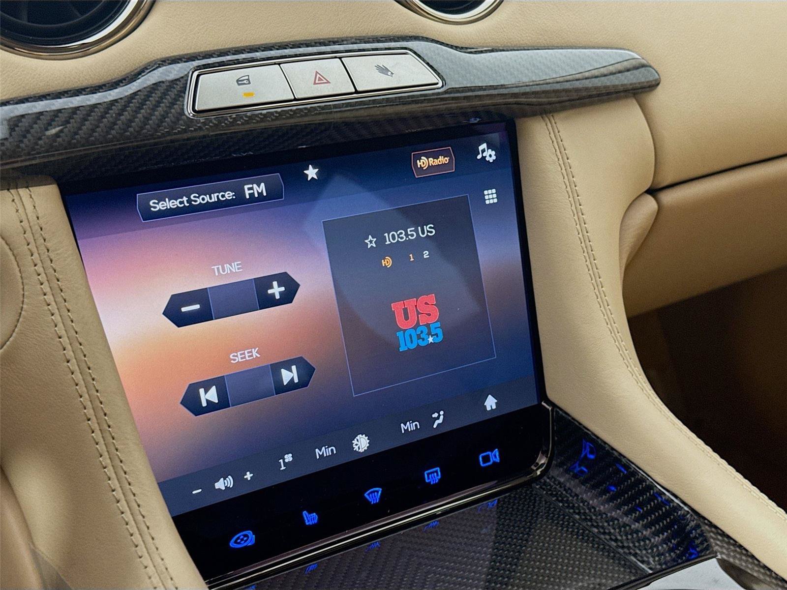 New 2025 Karma Revero Luxury RWD image 10