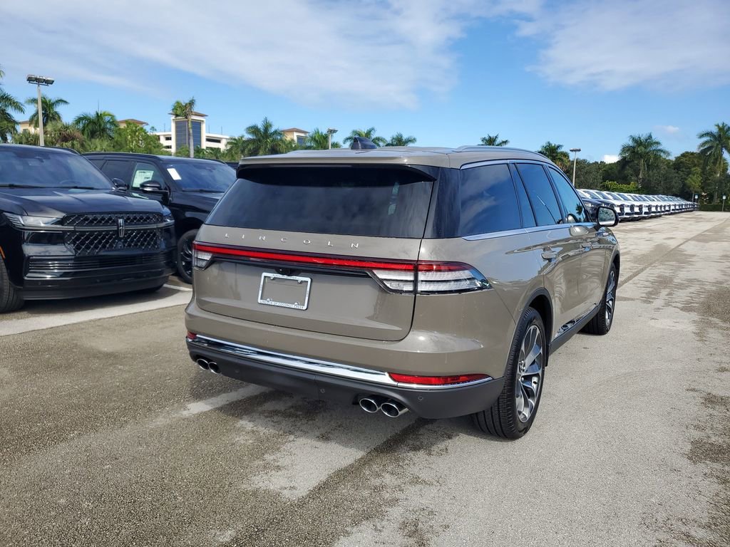 New 2025 Lincoln Aviator 2WD w/ Equipment Group 101A image 4