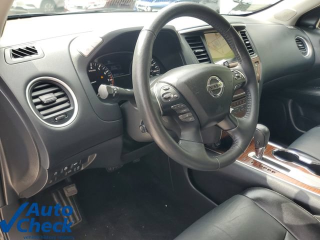 Used 2020 Nissan Pathfinder Platinum FWD image 20