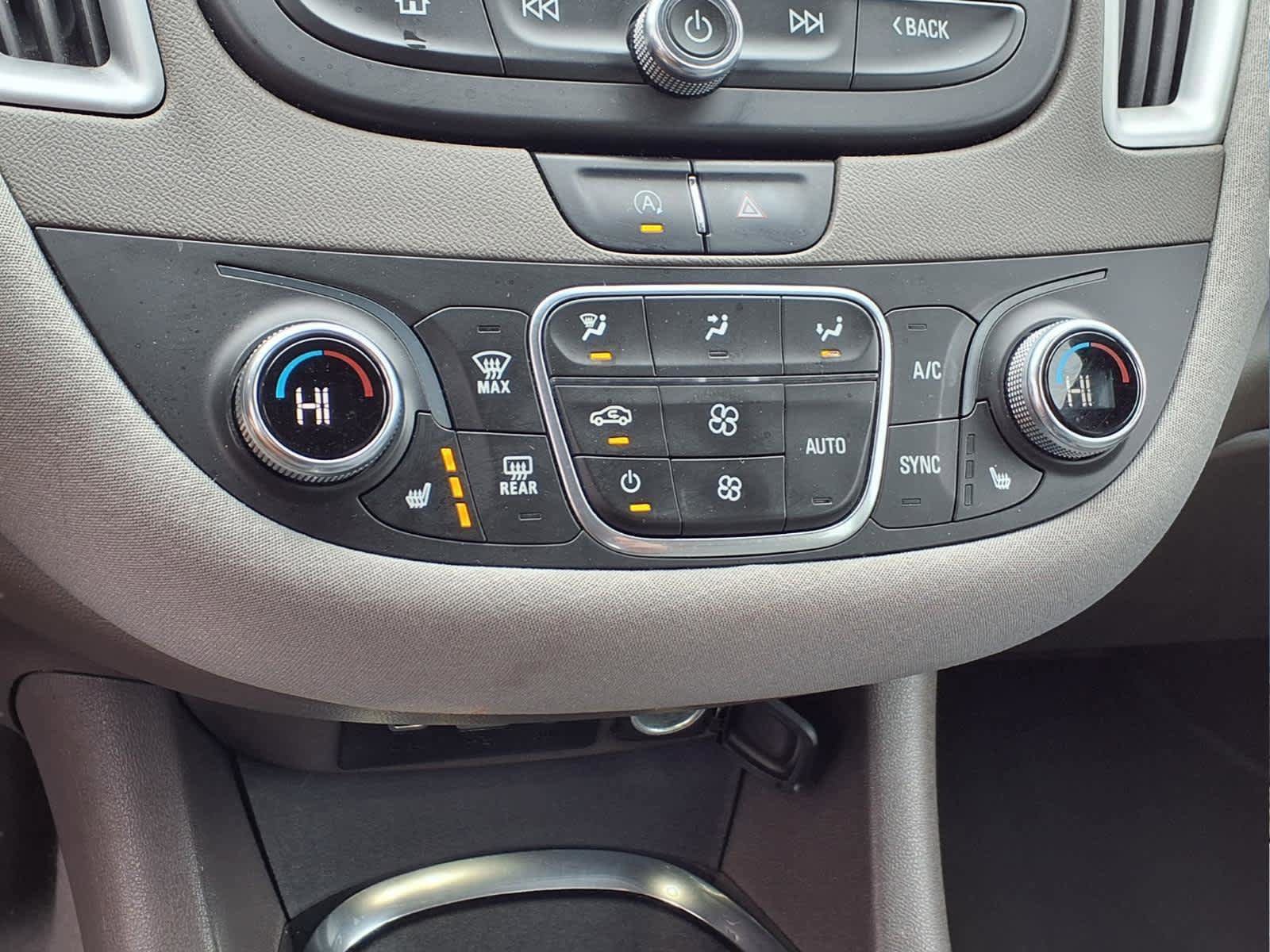 Used 2022 Chevrolet Malibu LT FWD image 18