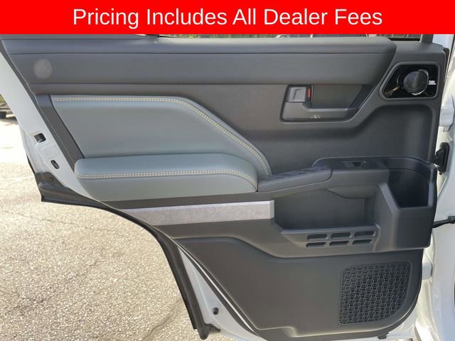 Used 2025 Toyota 4Runner Trailhunter AWD/4WD image 17