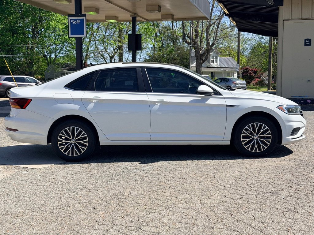 Used 2019 Volkswagen Jetta SEL image 4