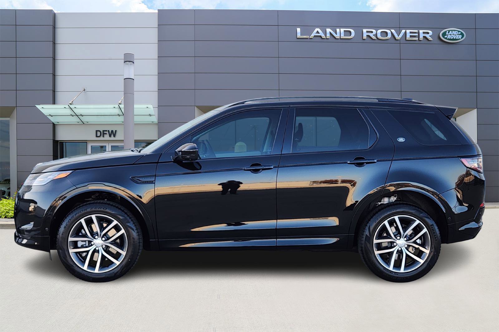 New 2025 Land Rover Discovery Sport S image 3