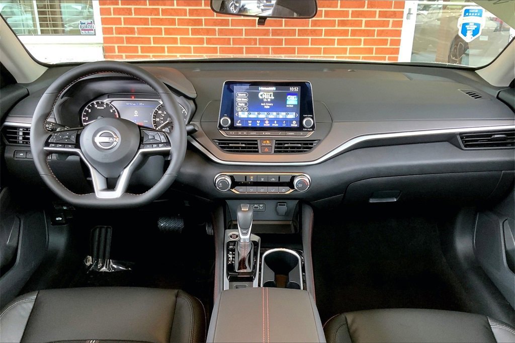 New 2025 Nissan Altima 2.5 SR image 5