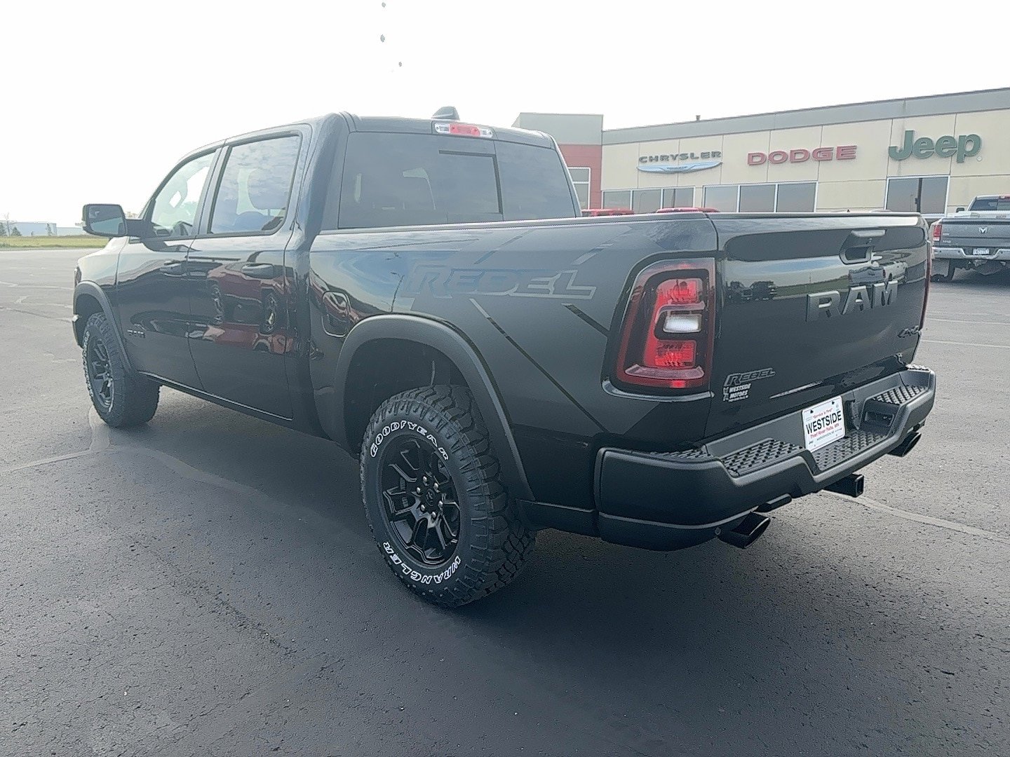 New 2026 RAM 1500 Rebel w/ Rebel Level 1 Equipment Group AWD/4WD image 8