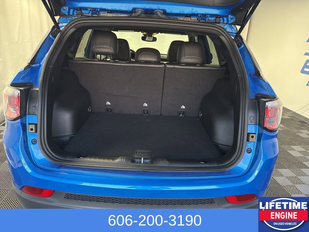 Used 2023 Jeep Compass Limited AWD/4WD image 11