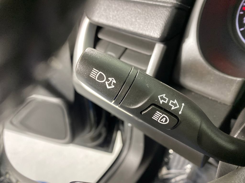 Used 2022 GMC Terrain SLT image 18