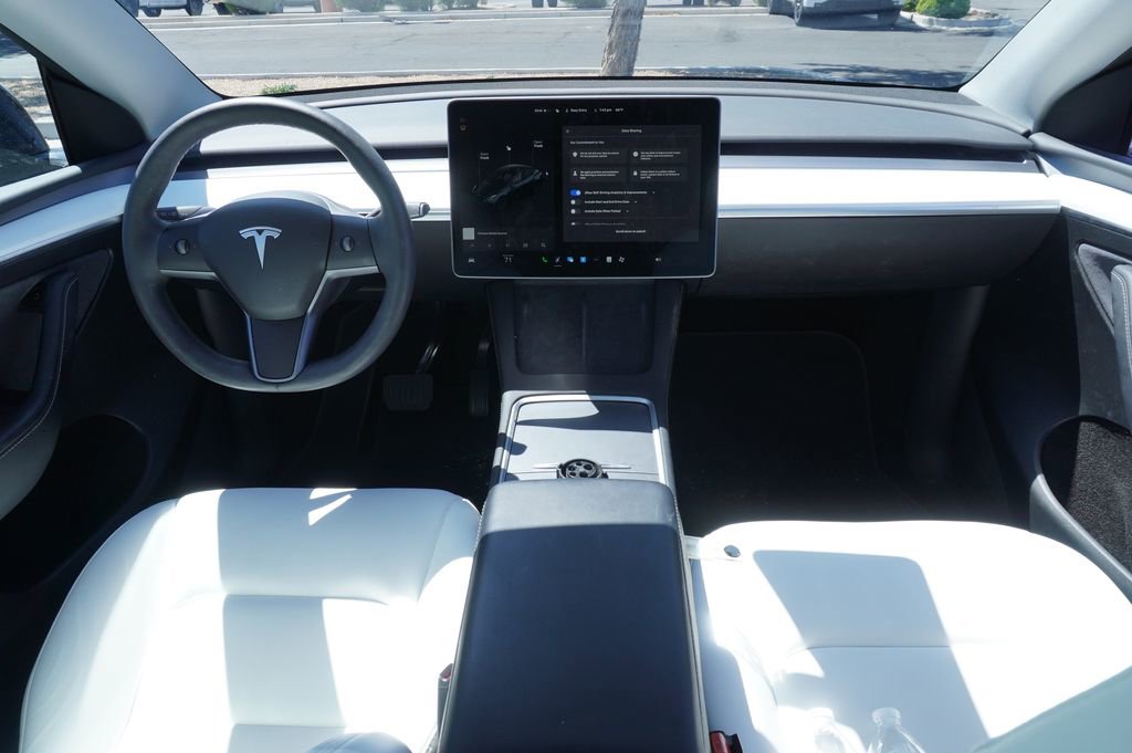 Used 2024 Tesla Model Y Long Range image 8