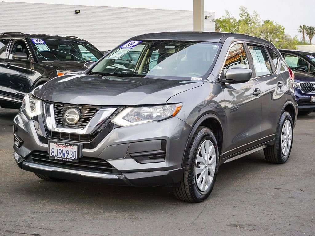 Used 2019 Nissan Rogue S image 4