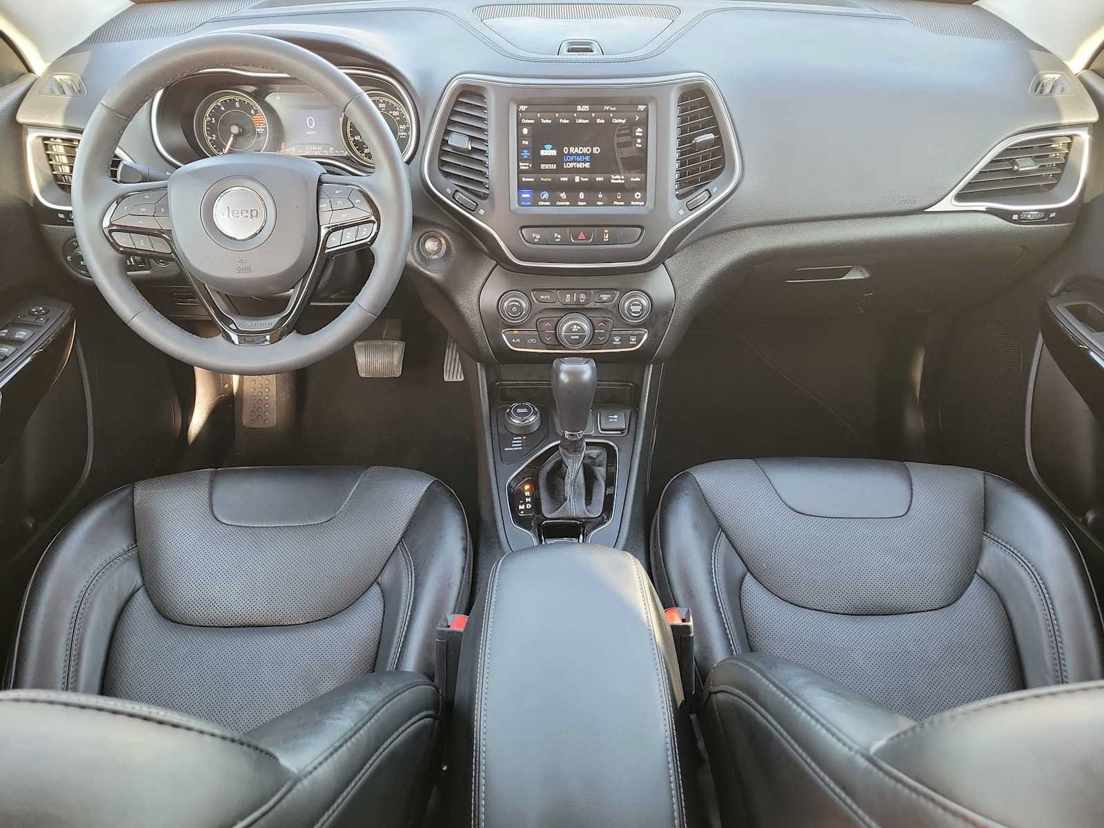 Used 2023 Jeep Cherokee Altitude Lux AWD/4WD image 14