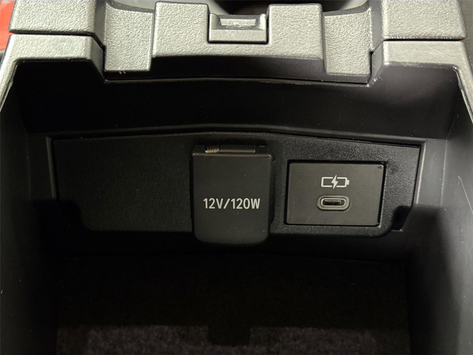 Certified 2025 Toyota Corolla LE image 32