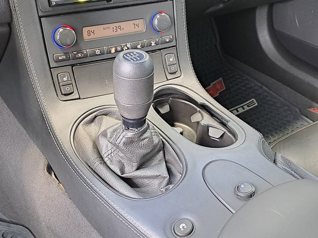 Used 2006 Chevrolet Corvette Z06 w/ Preferred Equipment Group image 19