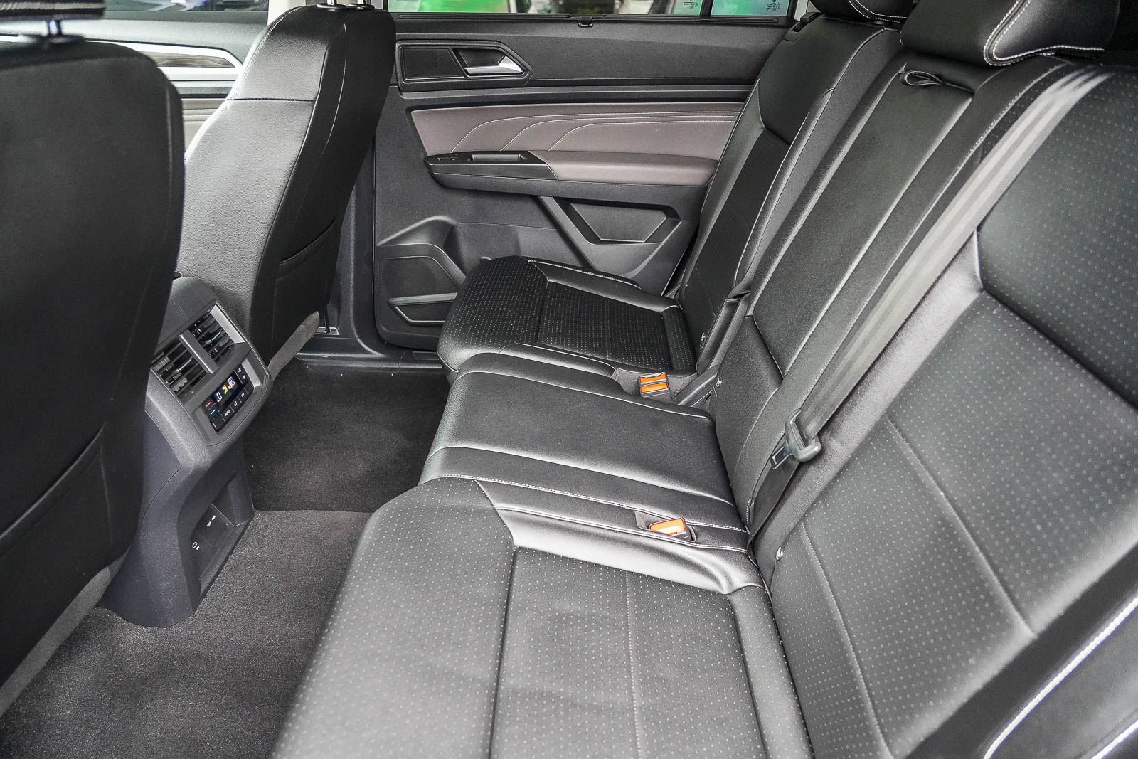 Certified 2023 Volkswagen Atlas SE FWD image 18