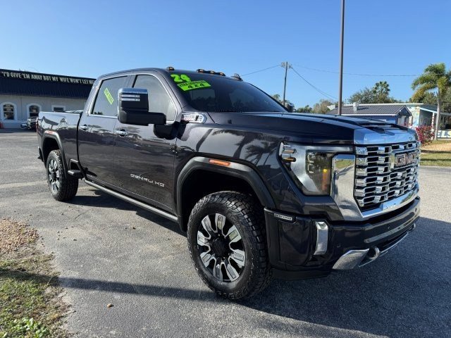 Used 2024 GMC Sierra 2500 Denali w/ Denali Reserve Package image 1
