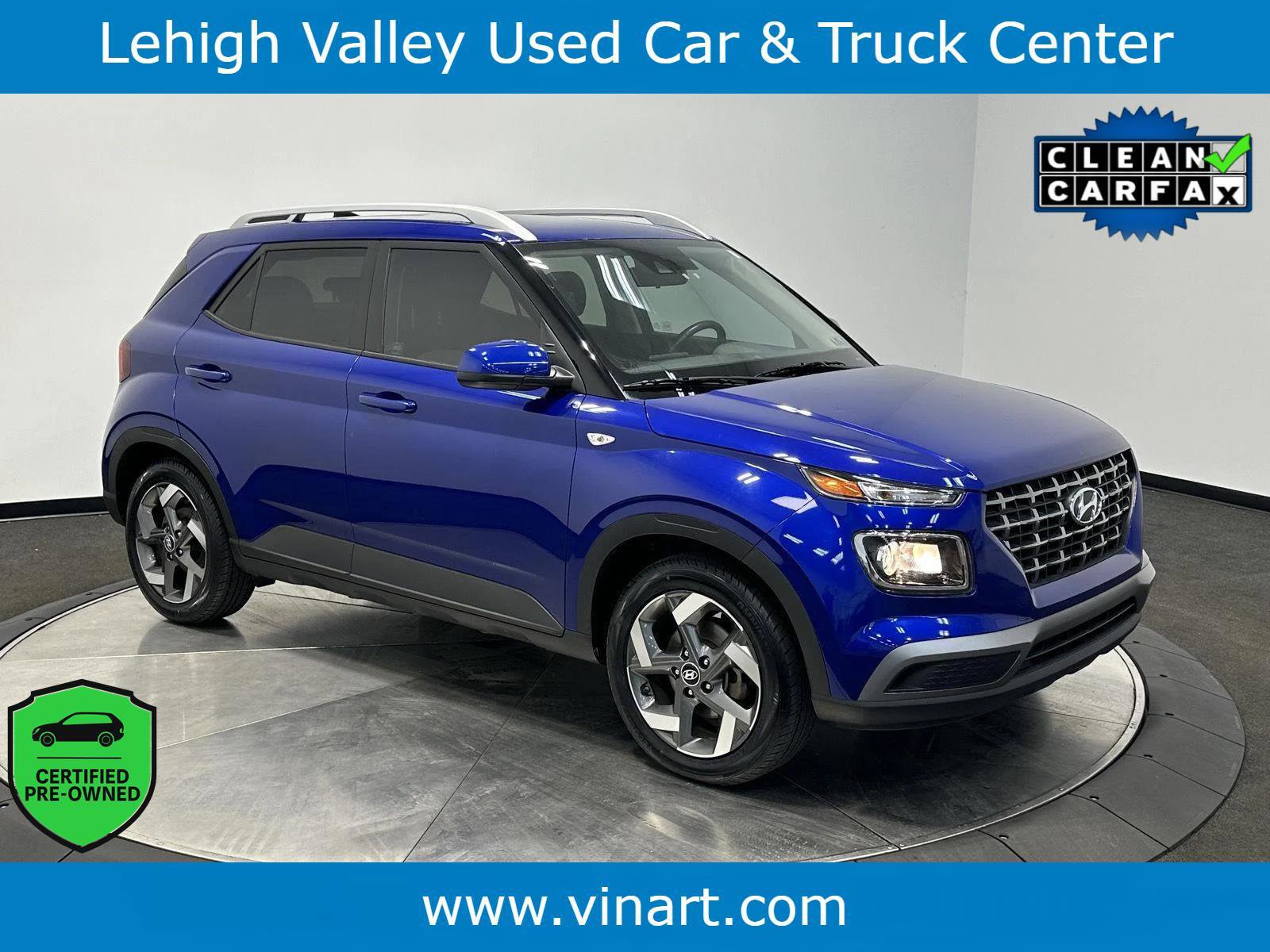 Certified 2021 Hyundai Venue SEL FWD image 1