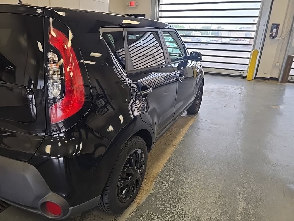 Used 2015 Kia Soul FWD image 4