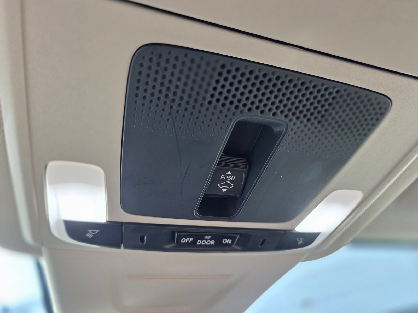 Used 2025 Honda CR-V EX-L image 30
