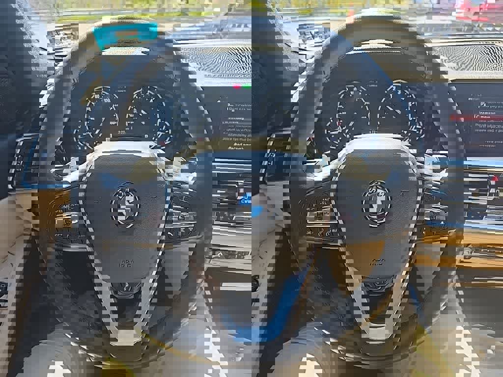 Used 2020 BMW 330i xDrive Sedan w/ Driving Assistance Package image 17