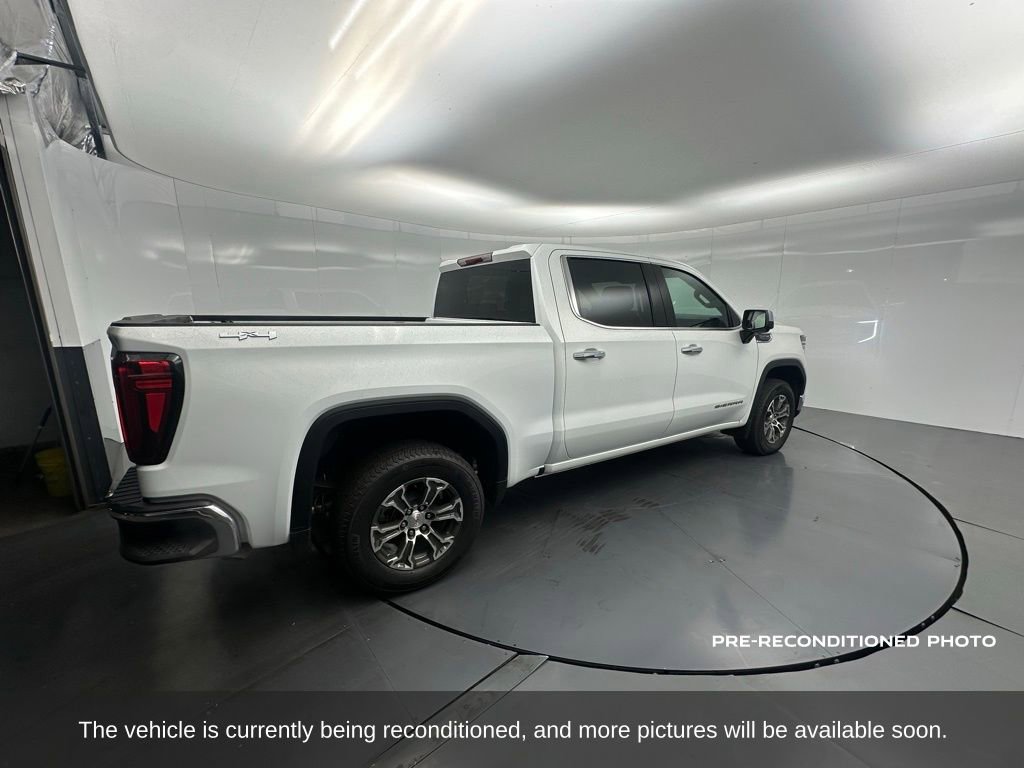 Used 2025 GMC Sierra 1500 SLT image 6