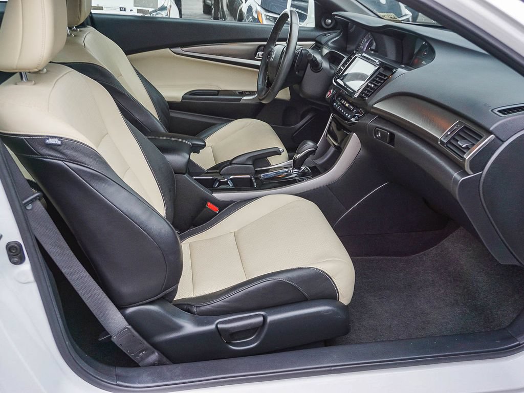 Used 2017 Honda Accord EX-L image 13