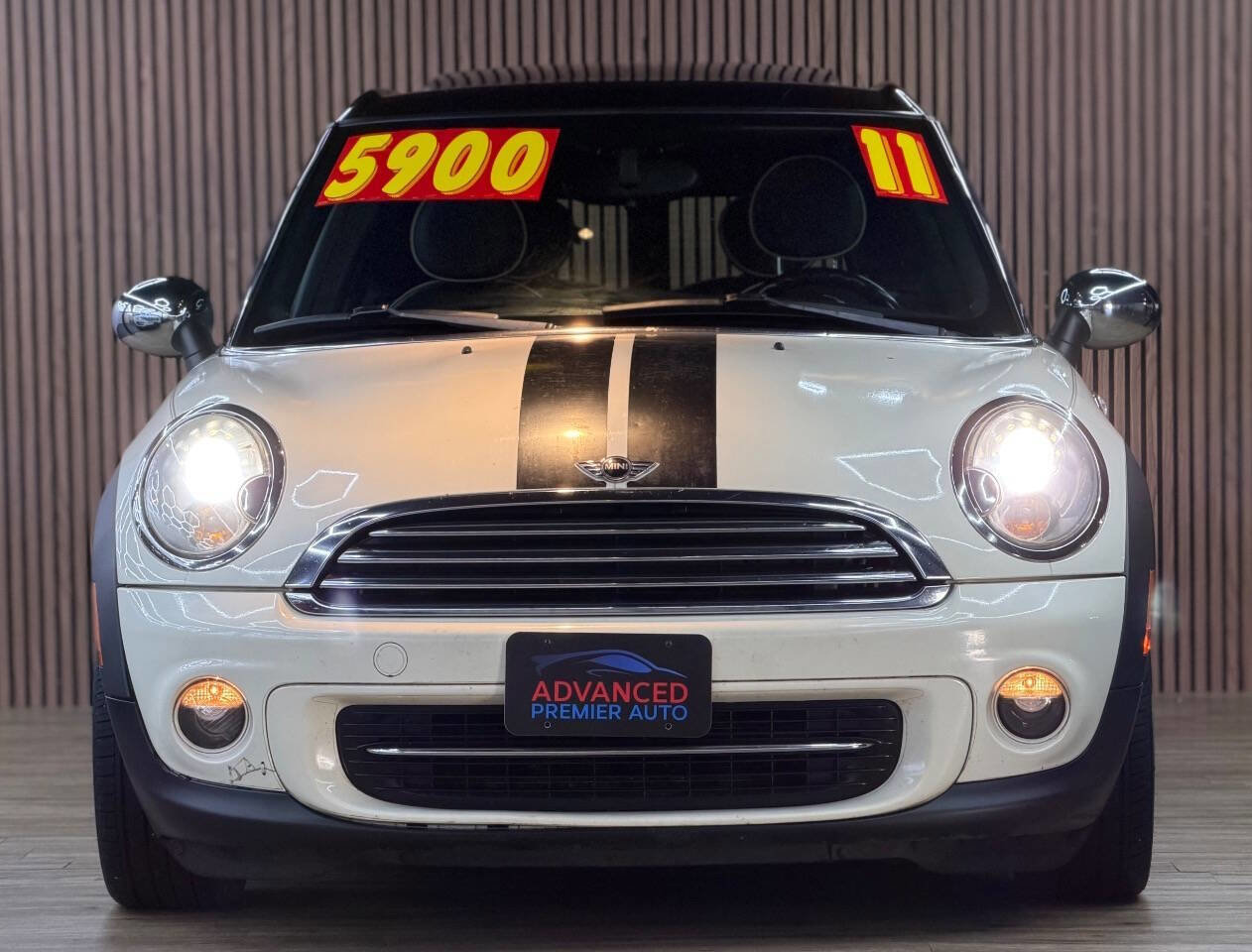 Used 2011 MINI Cooper Clubman image 2