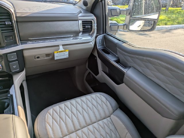 New 2026 Ford F350 Platinum w/ Platinum Plus Package AWD/4WD image 17