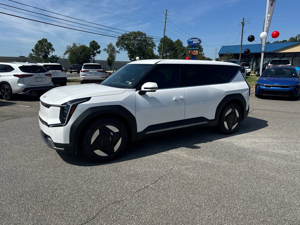 New 2024 Kia EV9 Light RWD image 7