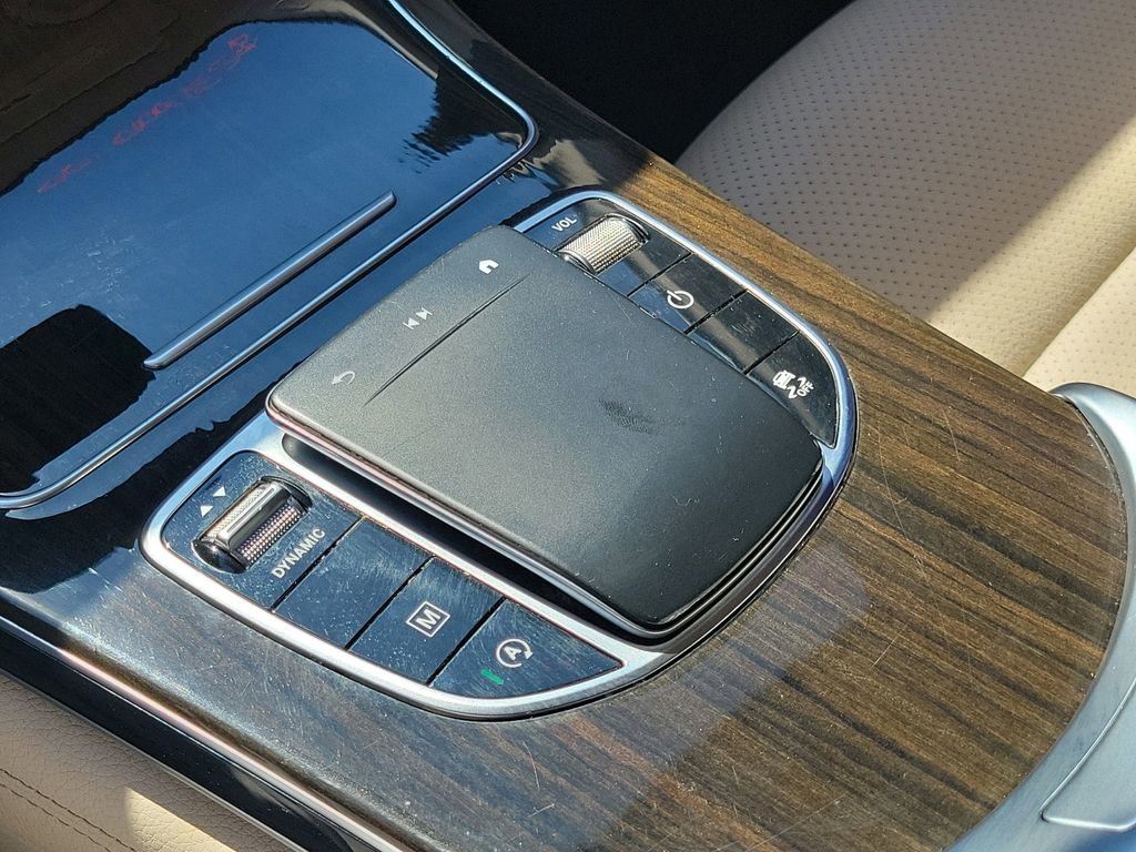 Used 2020 Mercedes-Benz GLC 300 4MATIC image 37