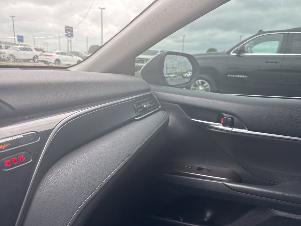 Used 2022 Toyota Camry LE FWD image 15