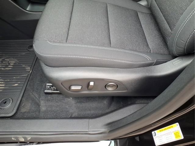 New 2026 Chevrolet Traverse LT w/ Driver Confidence Package AWD/4WD image 18