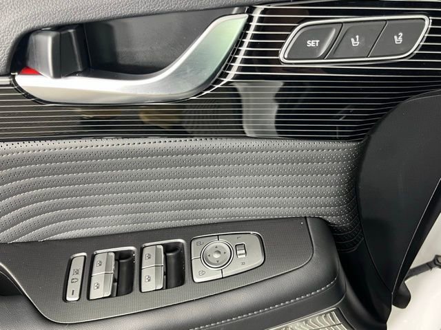 Used 2024 Hyundai Palisade Calligraphy image 21