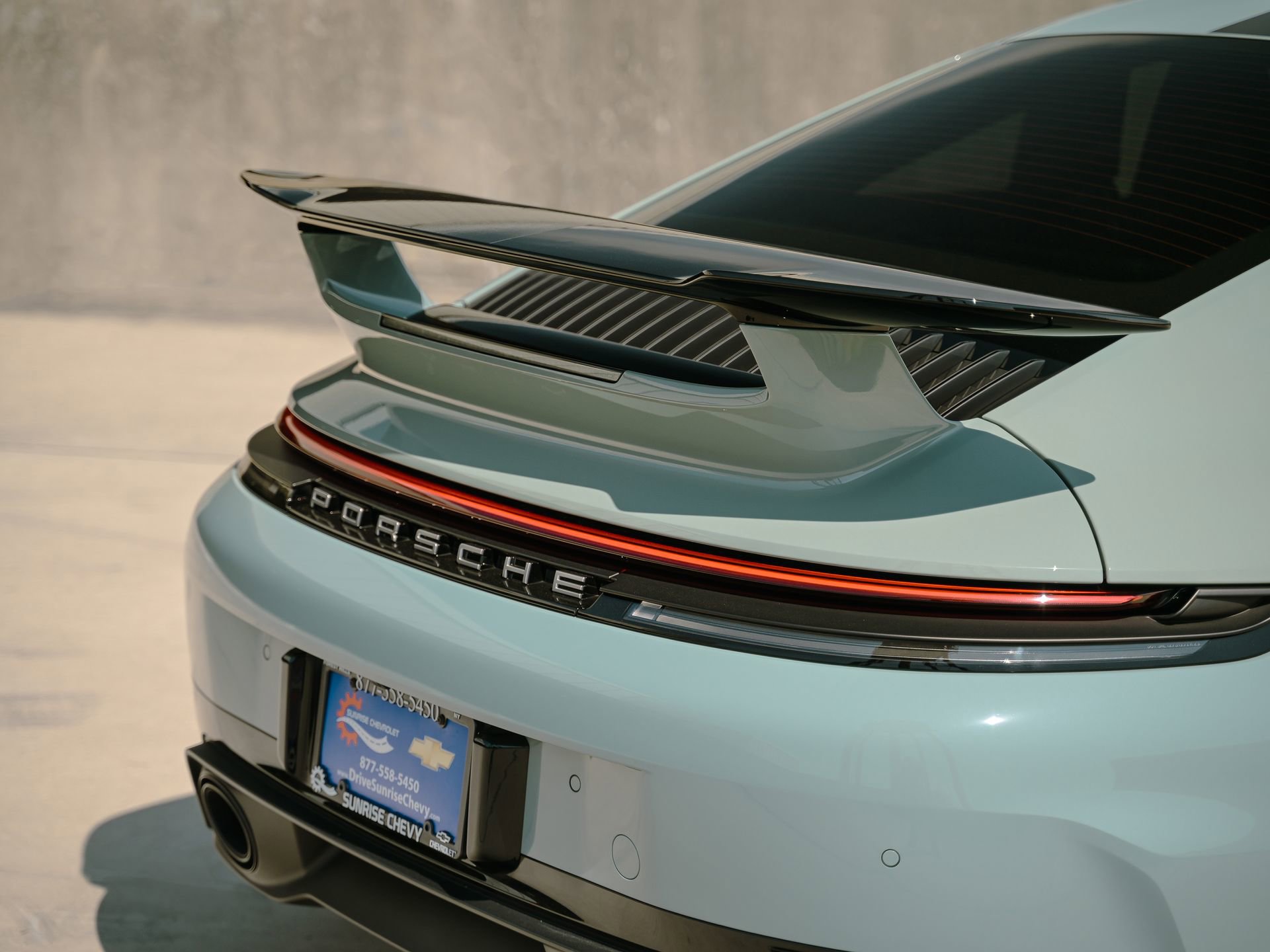 Used 2025 Porsche 911 Carrera RWD image 19
